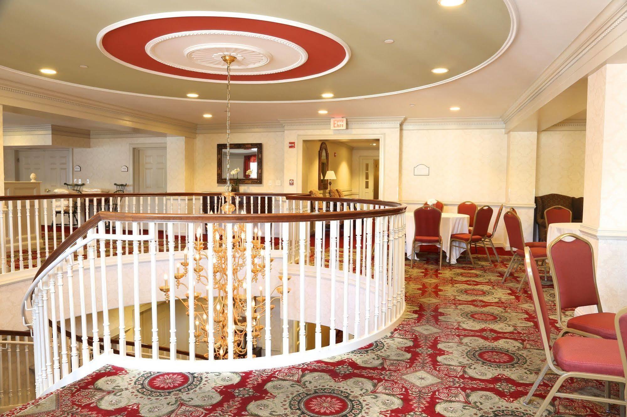 Inn At Мидлтаун Экстерьер фото